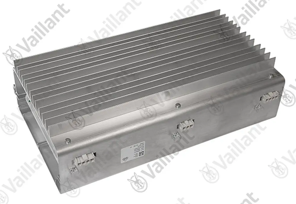 Vaillant-Wechselrichter mit Aluminiumgehäuse und Kühlrippen, ausgestattet mit elektrischen Anschlüssen an den Seiten, auf einem neutralen Hintergrund.